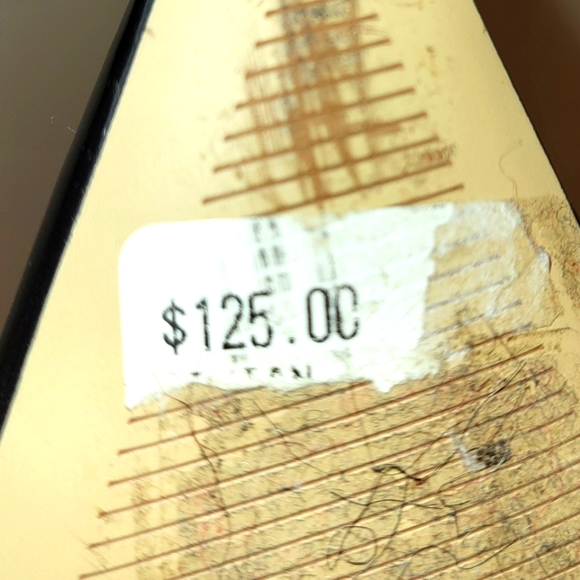 Michael Kors patent leather pump - Picture 8 of 8